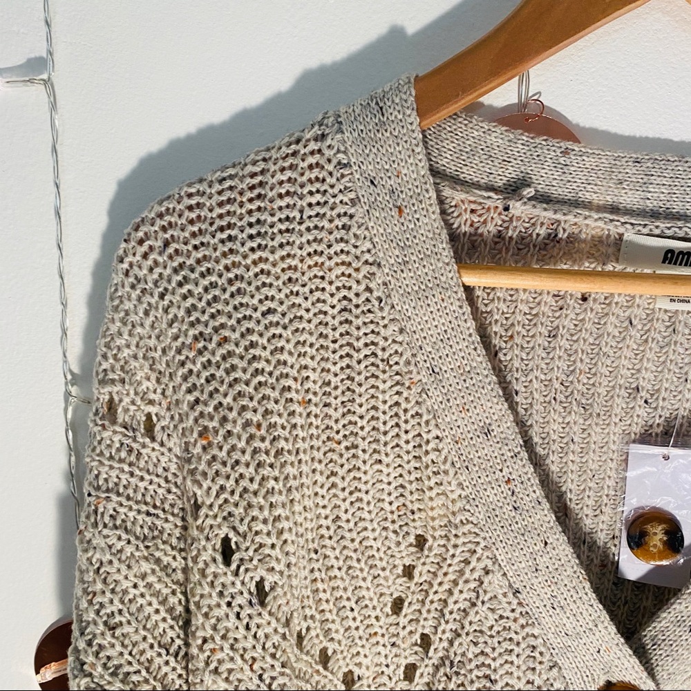 AMP NEW knit beige crop cardigan Size L 🦩 - Picture 3 of 6